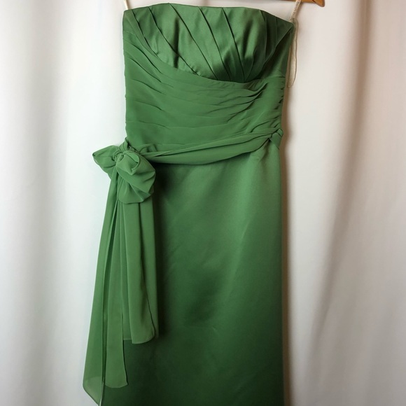 David’s Bridal Clover Green Strapless Satin Dress - Size 4 - Picture 9 of 15